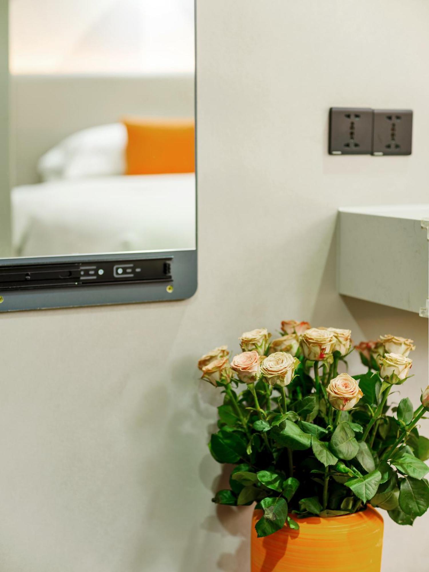 Orient Rose International Hotel Shanghai Extérieur photo